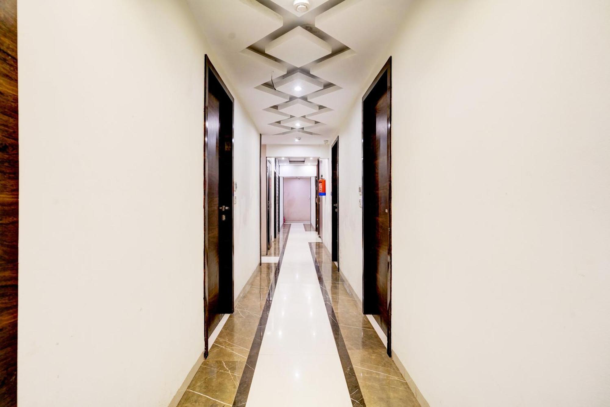 Super Hotel O Mumbai Central Formerly Park Palace Exterior photo